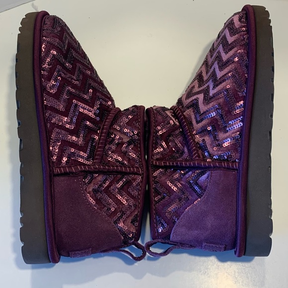 VERY RARE UGG sequin Chevron classic ultra mini ankle boots Holiday sample W 7 - Picture 13 of 14